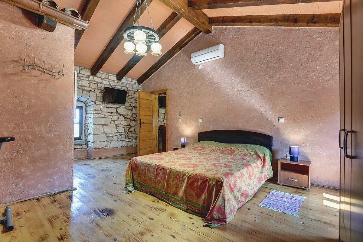 Holiday home Villa Donatella Svetvincenat
